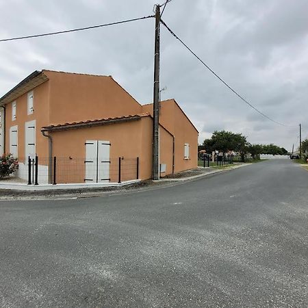 Villa "Les Hirondelles" Jau-Dignac-et-Loirac Exterior foto